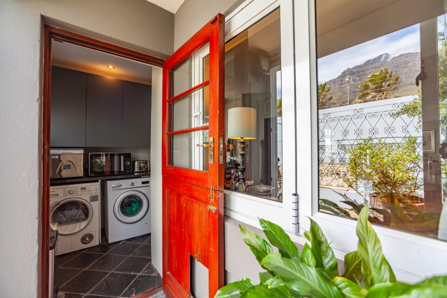 3 Bedroom Property for Sale in Woodstock Western Cape